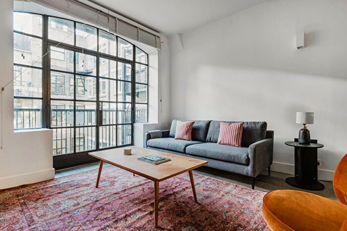 2 Bedroom Flat To Rent In Clerkenwell, London, EC1V