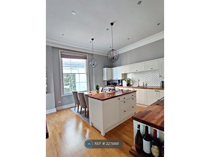 2 Bedroom Maisonette To Rent In Kenilworth Road, Leamington Spa, CV32