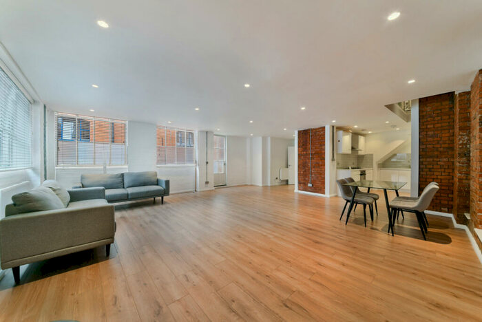 3 Bedroom Apartment To Rent In Canonbury Heights, Islington London, N1