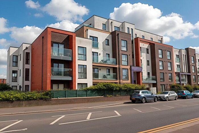 2 Bedroom Flat For Sale In Southend-On-Sea, SS2