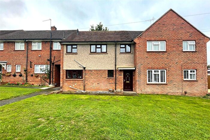 3 Bedroom Terraced House For Sale In West Ring, The Cardinals, Tongham, Farnham, GU10