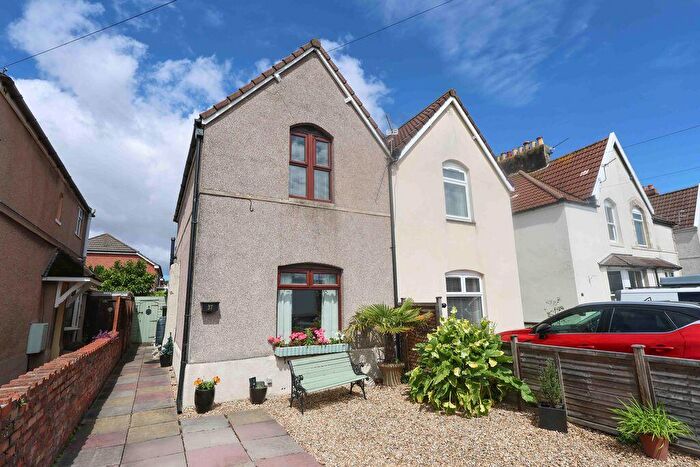 3 Bedroom Semi-Detached House For Sale In Strode Road, Clevedon, BS21