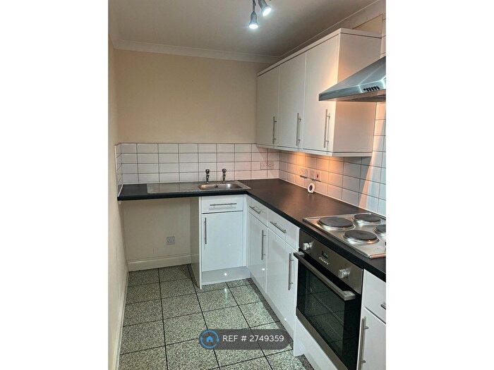 1 Bedroom Flat To Rent In Mount Pleasant, Exeter, EX4