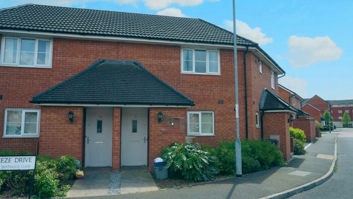 2 Bedroom Flat To Rent In Seabreeze Drive, Newport, NP19