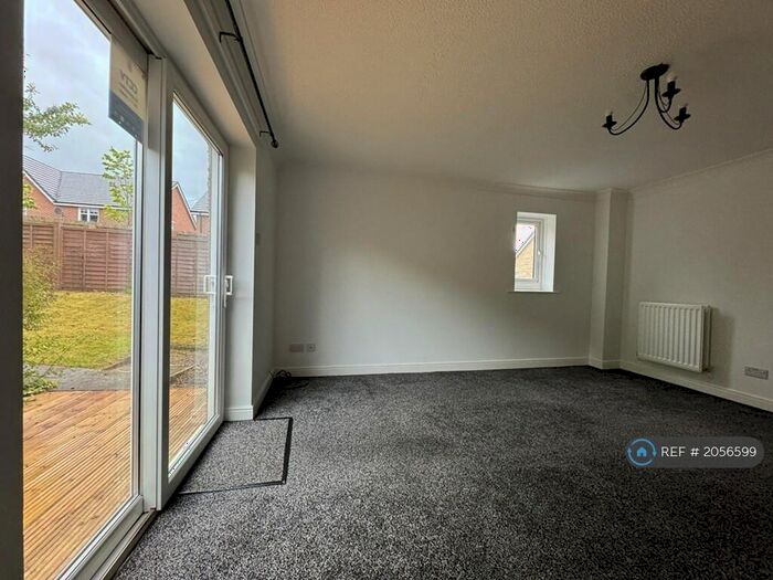 2 Bedroom Semi-Detached House To Rent In Pierce Close, Padiham, Burnley, BB12