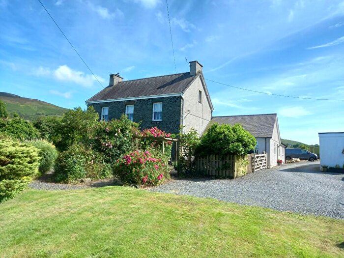6 Bedroom Detached House For Sale In Pentir, Bangor, LL57