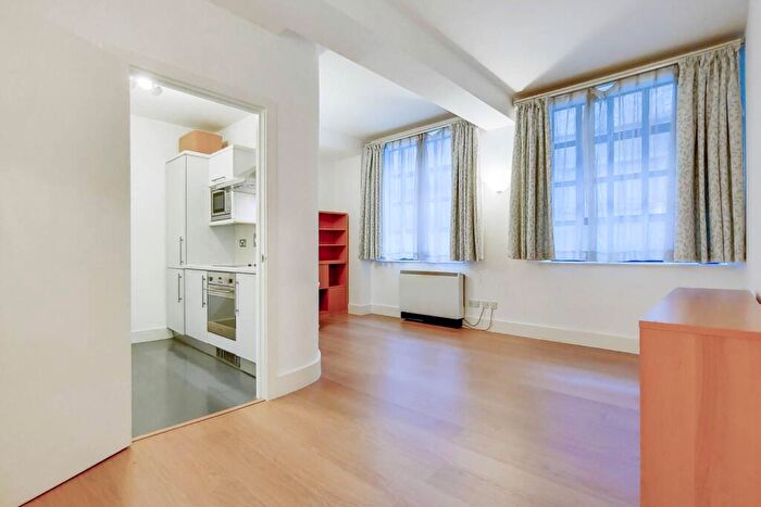 1 Bedroom Maisonette To Rent In Masons Yard, Clerkenwell, London, EC1V