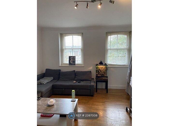 2 Bedroom Maisonette To Rent In Trafalgar Avenue, London, SE15