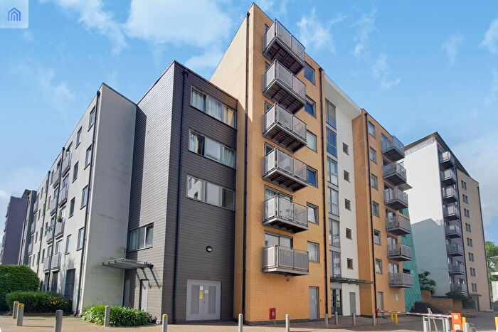 2 Bedroom Flat To Rent In Deals Gateway, London, SE13