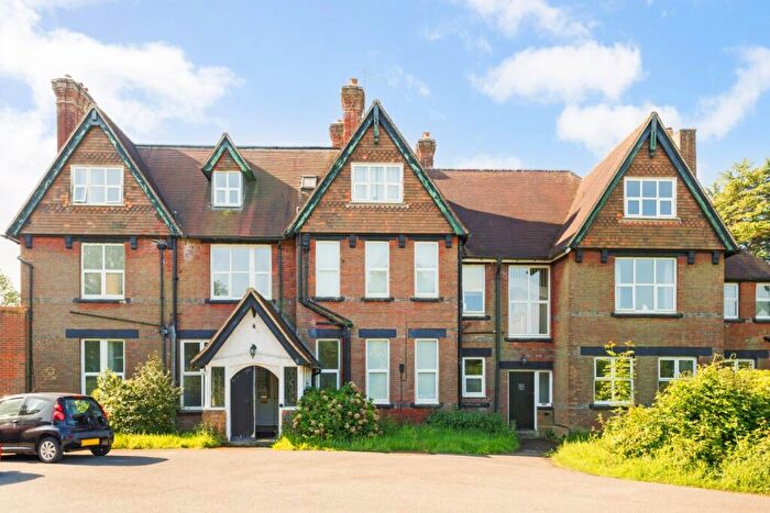 1 Bedroom Flat To Rent In Mayes Lane Warnham, RH12