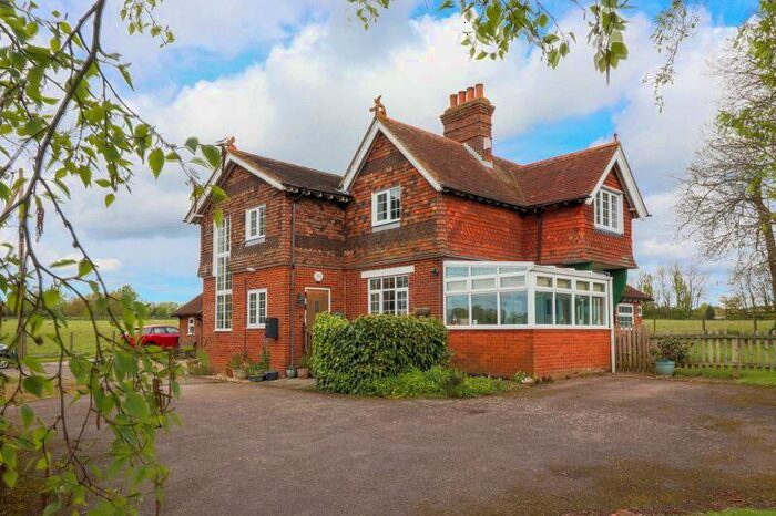 4 Bedroom Detached House For Sale In Heppington, Street End, CT4