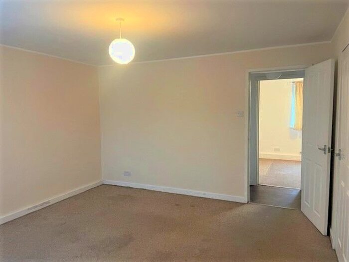 1 Bedroom Flat To Rent In Commercial Road, Bulwell, Nottingham, NG6