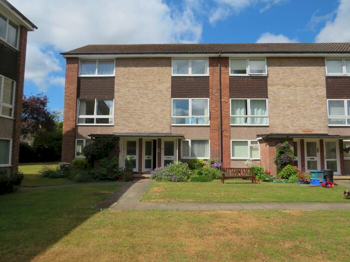 2 Bedroom Flat To Rent In Eldon Drive, Sutton Coldfield, B76
