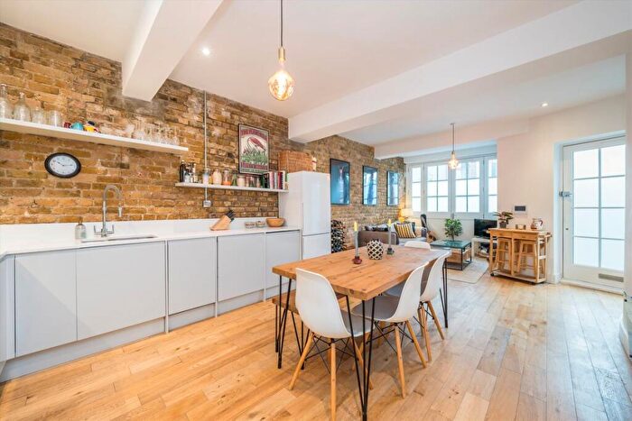2 Bedroom Flat For Sale In Bowden Street, Kennington, SE11