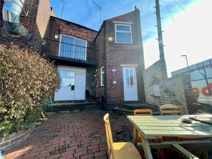 1 Bedroom Apartment To Rent In Chesterfield Road, Woodseats, Sheffield, South Yorkshire, S8