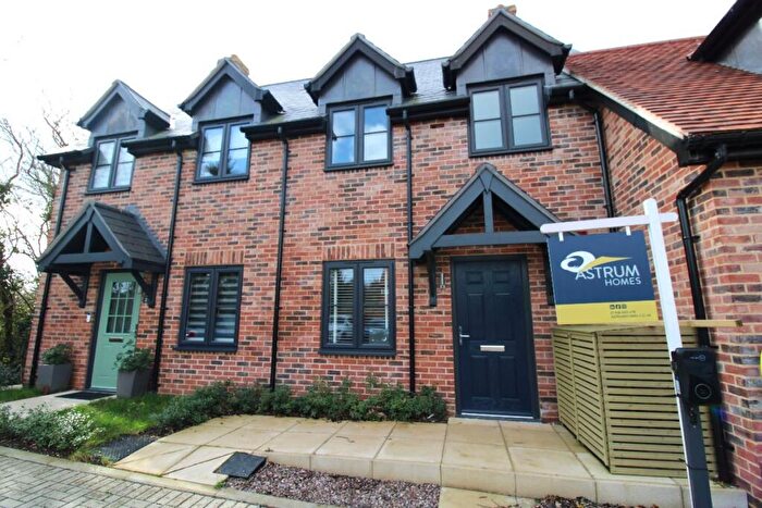 3 Bedroom Terraced House For Sale In Arundel Court, Astwood, MK16