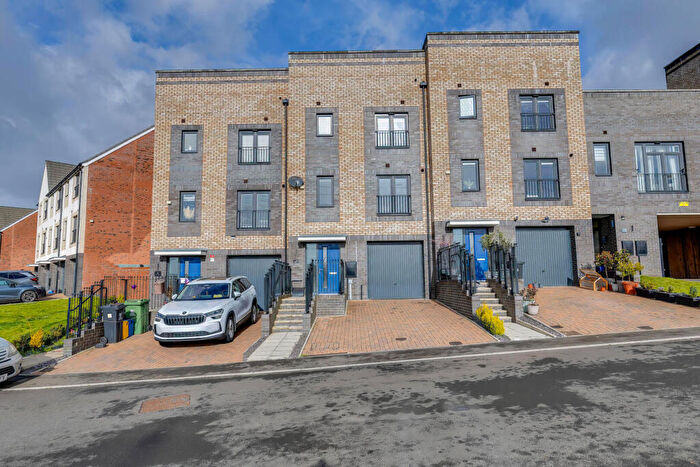 4 Bedroom Terraced House For Sale In Dol Isaf, Radyr, Cardiff, CF15