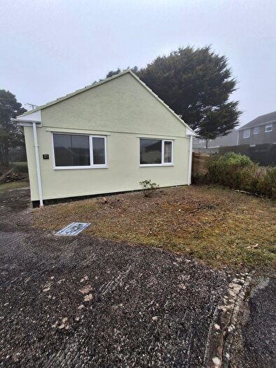 2 Bedroom Bungalow To Rent In Trevarren Avenue, Four Lanes, TR16