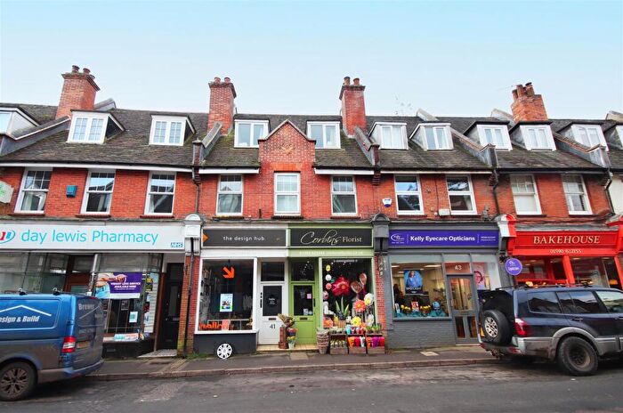 2 Bedroom Apartment To Rent In Brookley Road, Brockenhurst, SO42