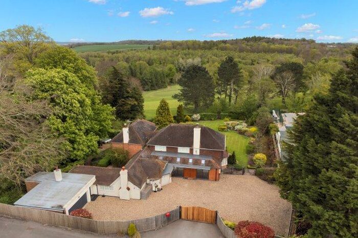 4 Bedroom Detached House To Rent In Henley Road, Maidenhead, SL6