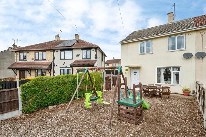 2 Bedroom Semi Detached House For Sale In Chestnut Grove, Conisbrough, Doncaster, DN12