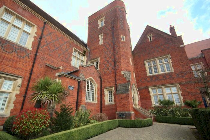 1 Bedroom Apartment To Rent In The Galleries, Brentwood, Essex, CM14