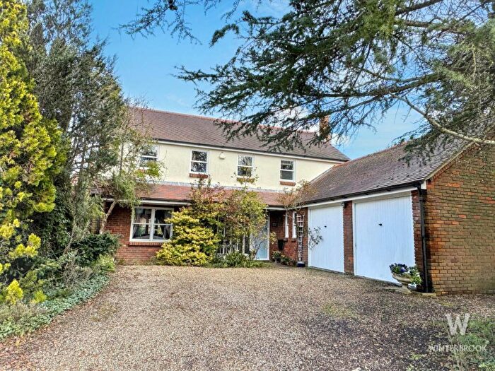 4 Bedroom Detached House For Sale In West End, Brightwell-Cum-Sotwell, OX10