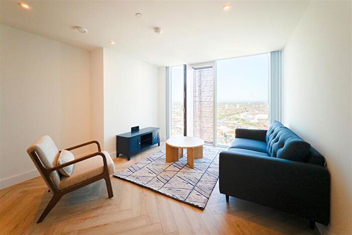 2 Bedroom Apartment To Rent In Bankside, Colliers Yard, M3
