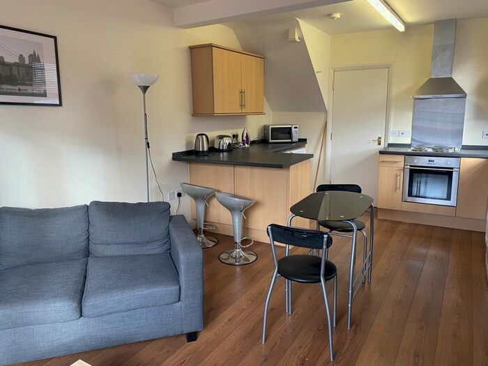 1 Bedroom Flat To Rent In Wollaton Road, Beeston, NG9