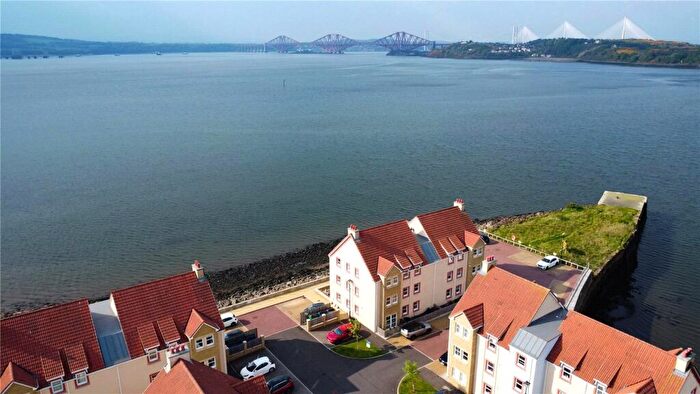 3 Bedroom Flat For Sale In Harbour Place, Dalgety Bay, Dunfermline, Fife, KY11