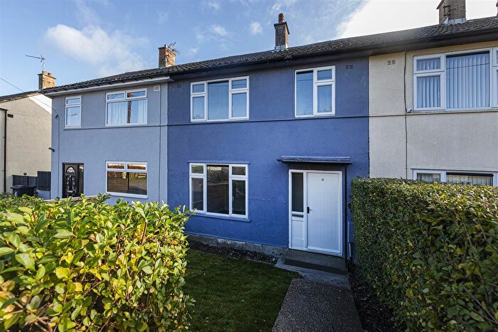 3 Bedroom Terraced House For Sale In Staynton Crescent, Huddersfield, HD2