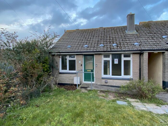 1 Bedroom Bungalow For Sale In Bodriggy Crescent, Hayle, TR27