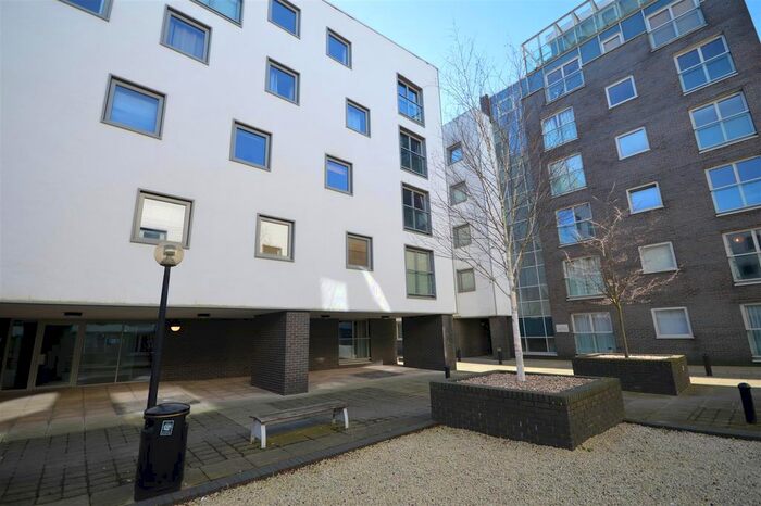 2 Bedroom Flat For Sale In Maidstone Road, Norwich, NR1