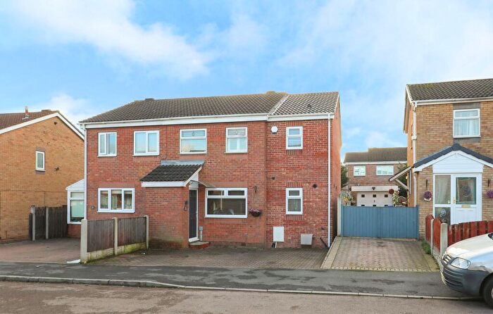 4 Bedroom Semi Detached House For Sale In Milburn Grove, Sothall, S20