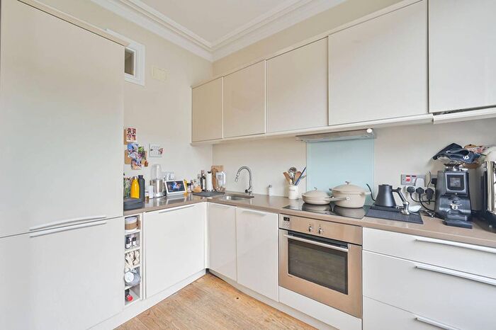2 Bedroom Flat To Rent In Cheniston Gardens, Kensington, London, W8