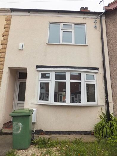 3 Bedroom House To Rent In David Street, Grimsby, DN32