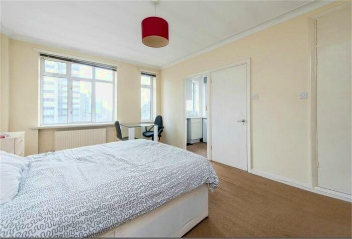 Studio To Rent In Euston Road, London, NW1