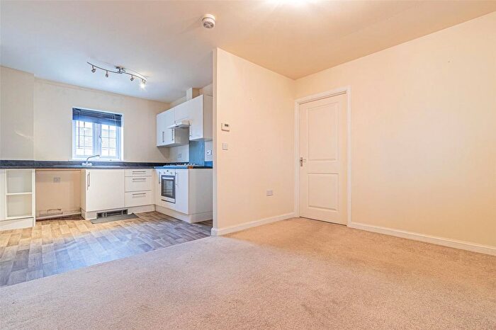 1 Bedroom Flat To Rent In Wayte Street, Moredon, Swindon, Wiltshire, SN2