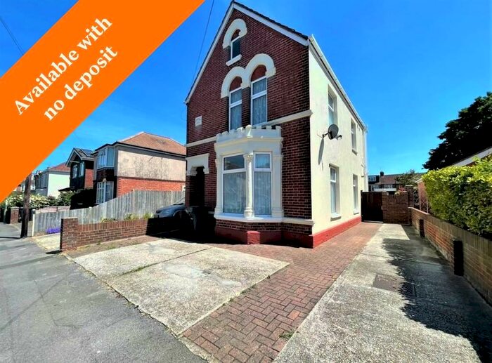 2 Bedroom Ground Flat To Rent In Palmyra Road, Gosport, PO12