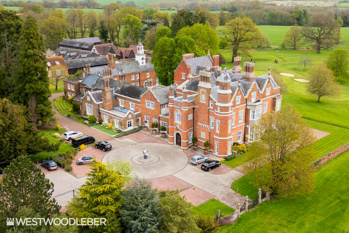 2 Bedroom Manor House To Rent In Hamels Park, Buntingford, SG9