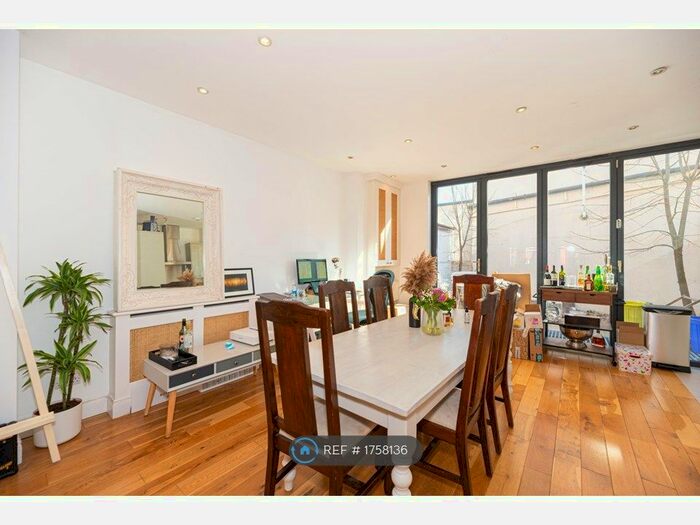 2 Bedroom Flat To Rent In Lillie Road, London, SW6