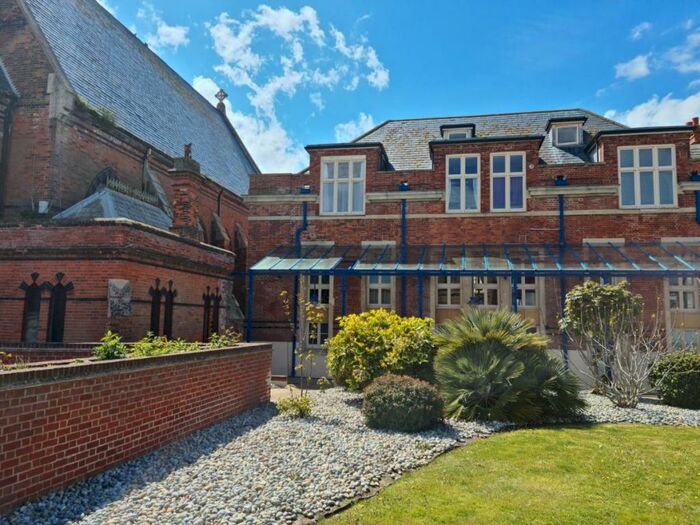 1 Bedroom Flat To Rent In The Royal Sea Bathing, Canterbury Road, Margate, CT9