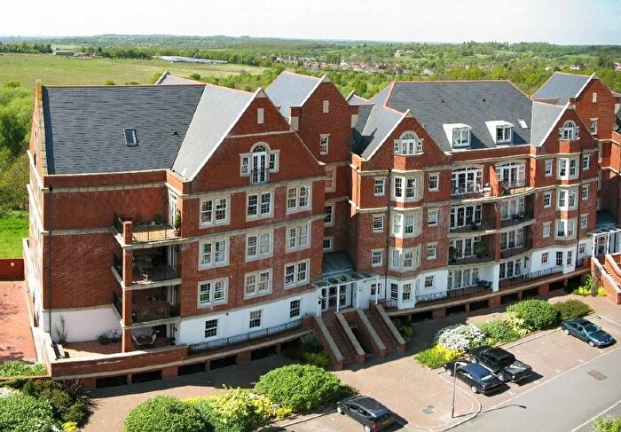 1 Bedroom Flat For Sale In Rhapsody Crescent, Warley, Brentwood, CM14
