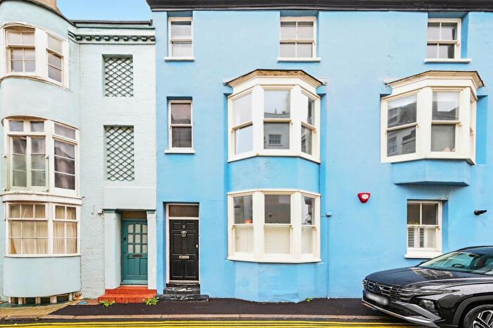 4 Bedroom Terraced House For Sale In Wentworth Street, Brighton, East Sussex, BN2
