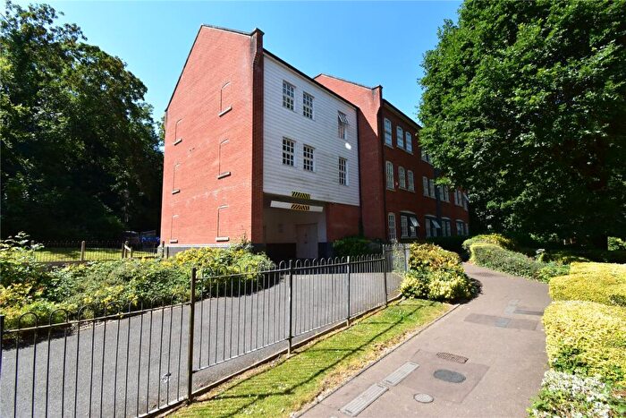 2 Bedroom Apartment To Rent In Albany Gardens, Colchester, Essex, CO2