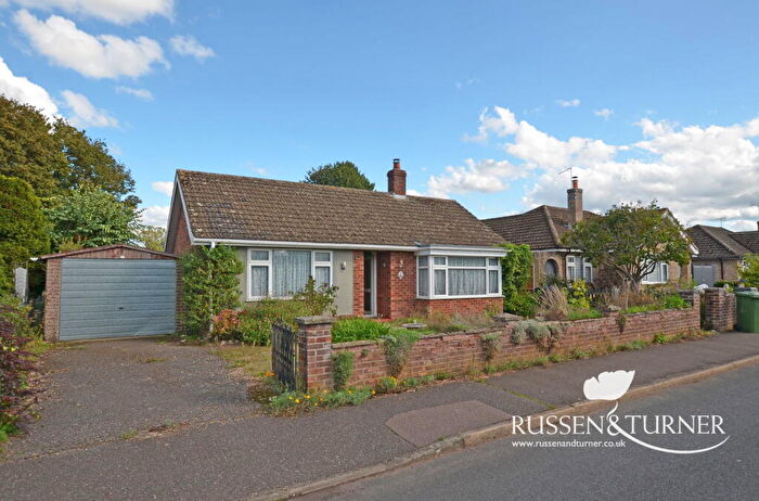 2 Bedroom Detached Bungalow For Sale In Eastfields, Narborough, PE32