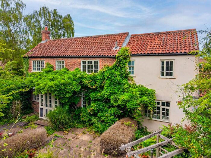 4 Bedroom Semi-Detached House For Sale In Browns Lane, East Bridgford, NG13
