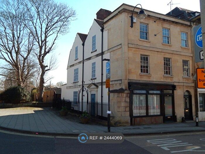 1 Bedroom Semi-Detached House To Rent In Roundstone Street, Trowbridge, BA14