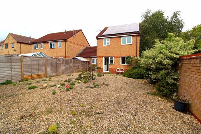 3 Bedroom Link Detached House For Sale In Westfield Way, Bradley Stoke, BS32