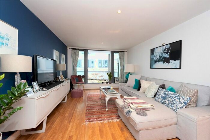 2 Bedroom Flat To Rent In Hardwicks Square, London, SW18